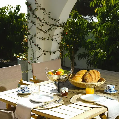 Meneou By The Sea Larnaka