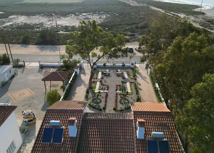 בית נופש Meneou By The Sea *