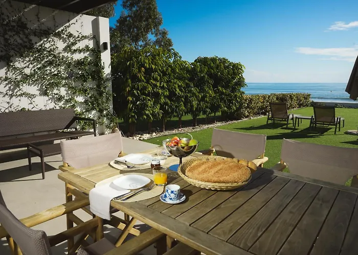 Meneou By The Sea * Λάρνακα